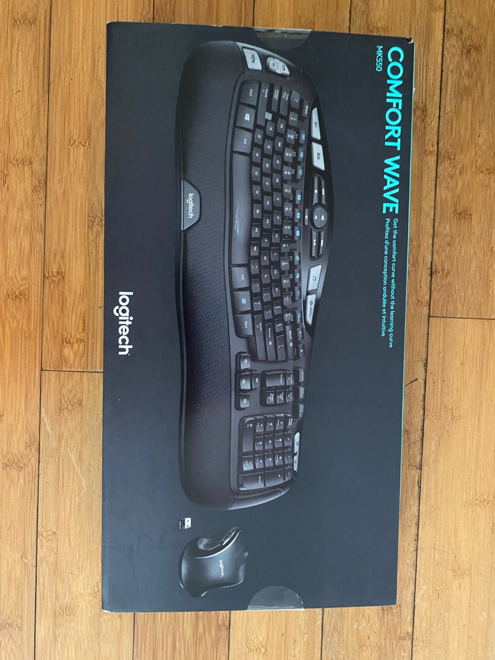 Brand New Logitech Comfort Wave MK 550 with Wireless keyboard & Mouse Combo